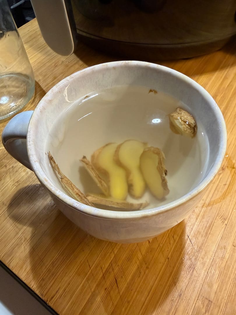 Ginger Tea When a Cold Is Coming: Peel On or Peel Off?